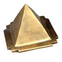 Manufacturers Exporters and Wholesale Suppliers of Brass Pyramid Delhi Delhi